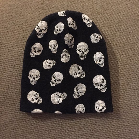 Baby Skull Knit Hat - Picture 1 of 2